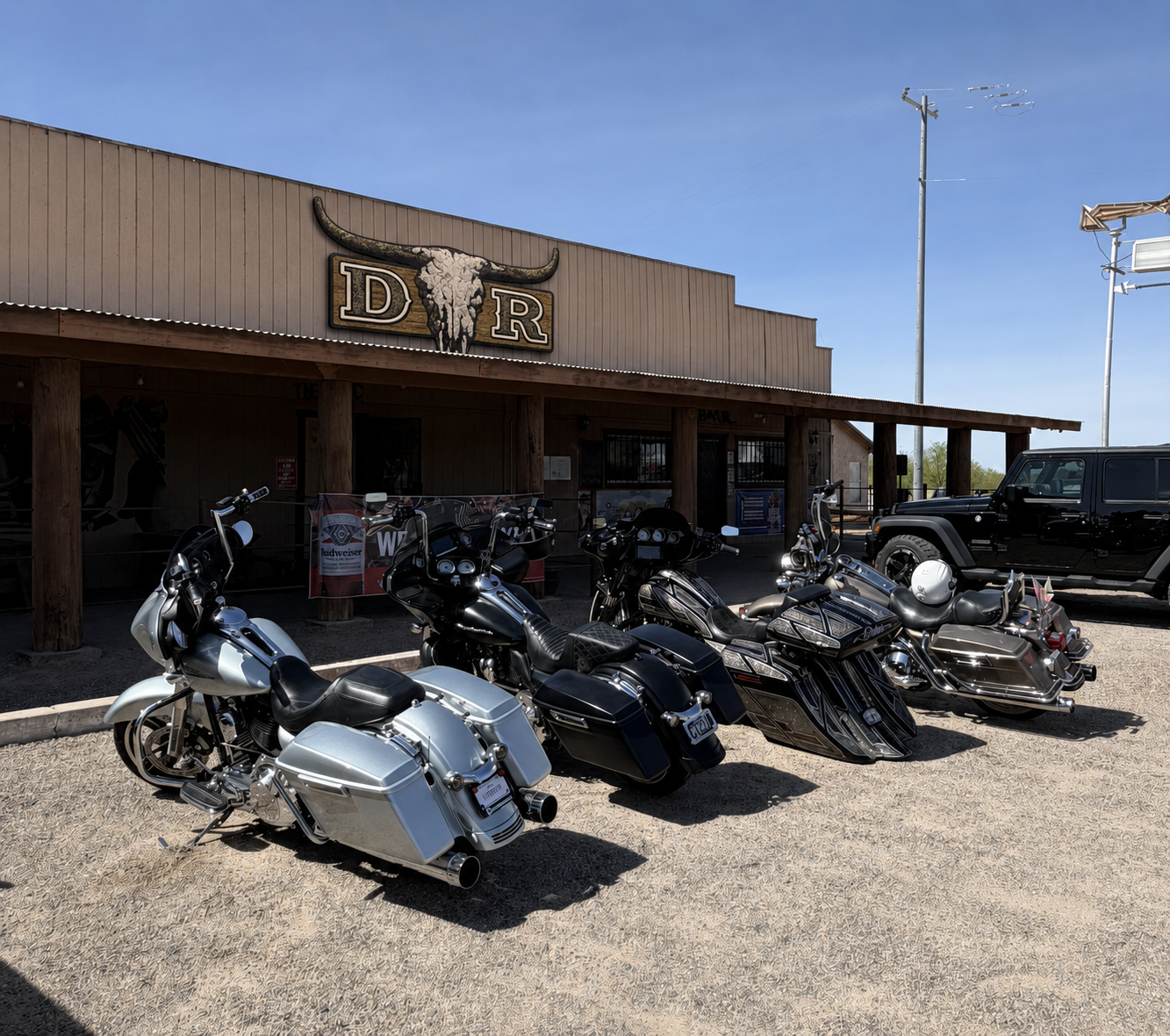 Desert Rose, Exterior